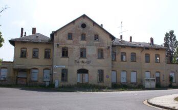 Bahnhof Meuselwitz, Empfangsgebäude Straßenseite