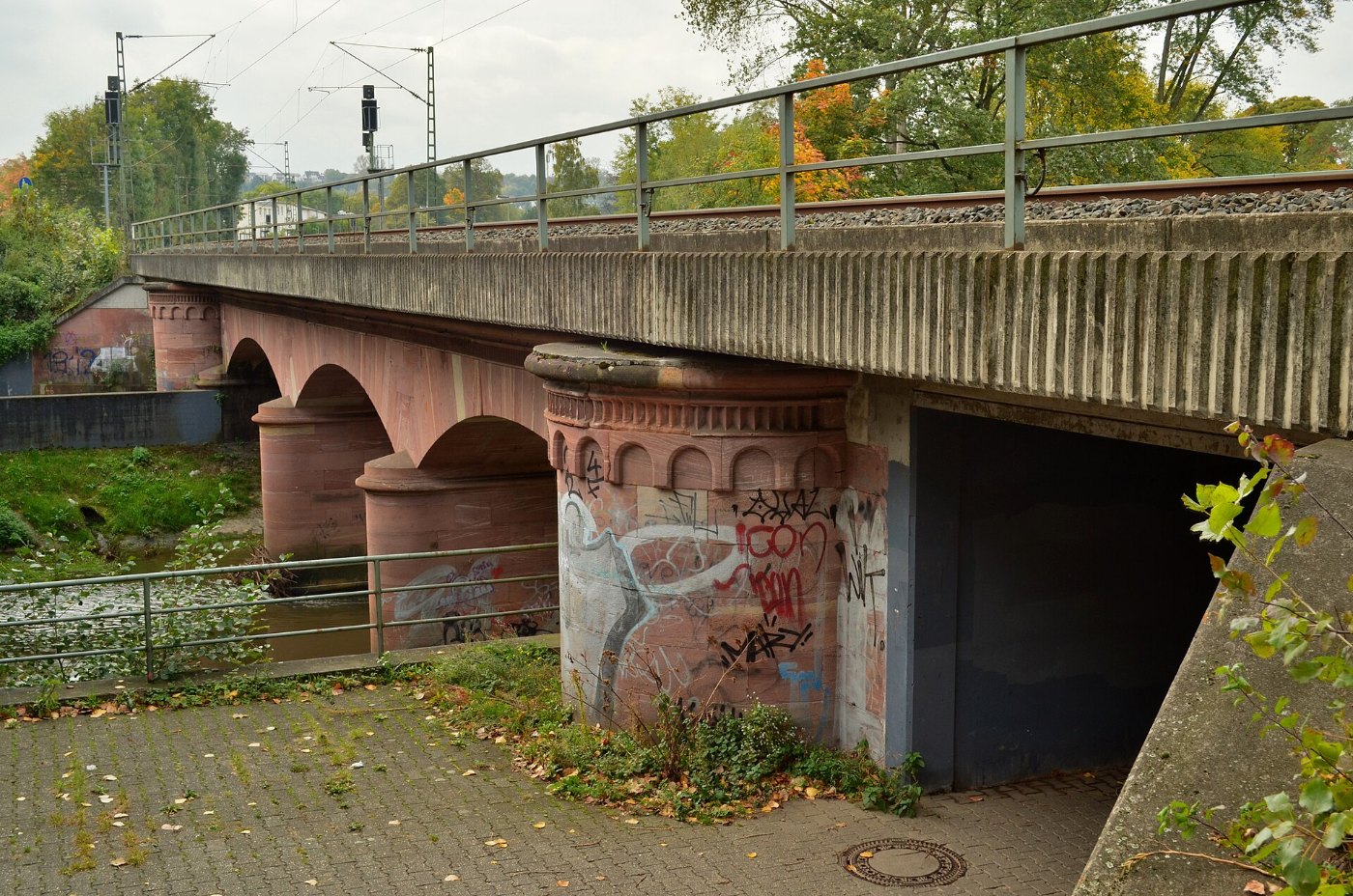 Bad Vilbel Eisenbahnbruecke Main Weser 2