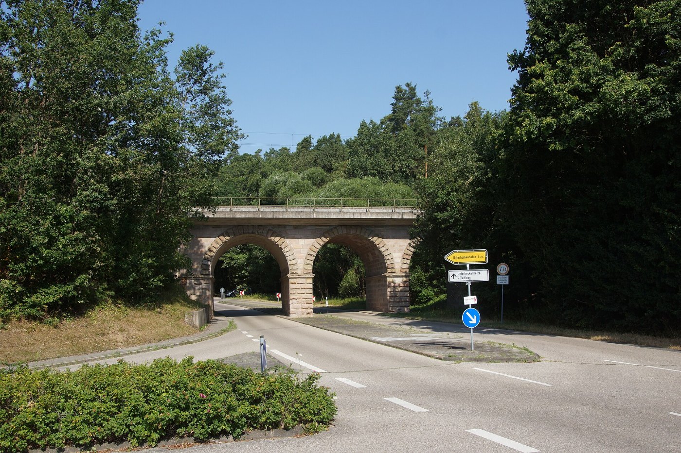 Eisenbahnviadukt Unterheckenhofen 002