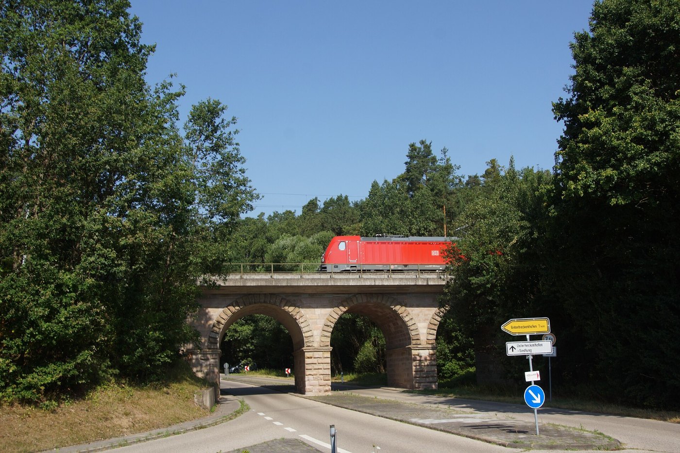 Eisenbahnviadukt Unterheckenhofen 004