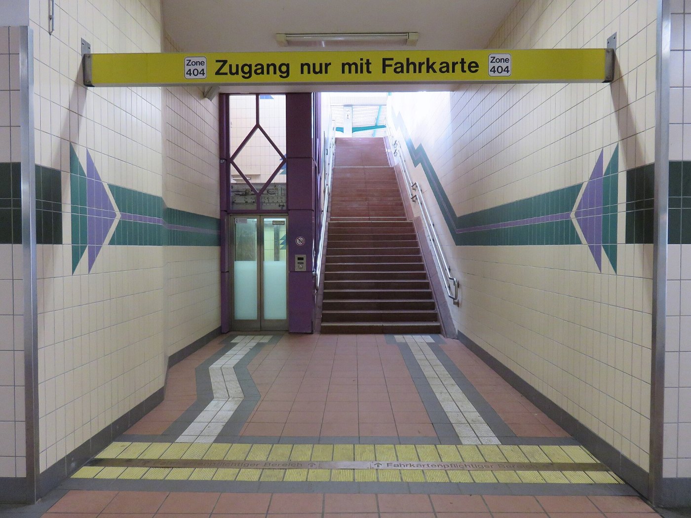 U Bahnhof Hoisbüttel 9