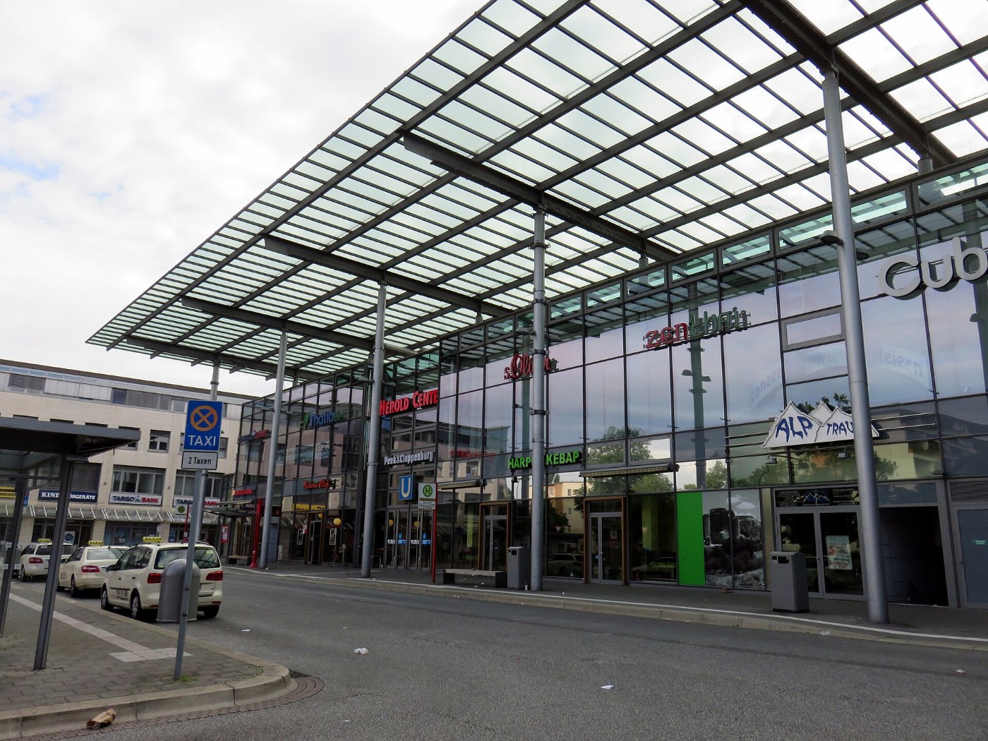U Bahnhof Garstedt in Norderstedt Schleswig Holstein4