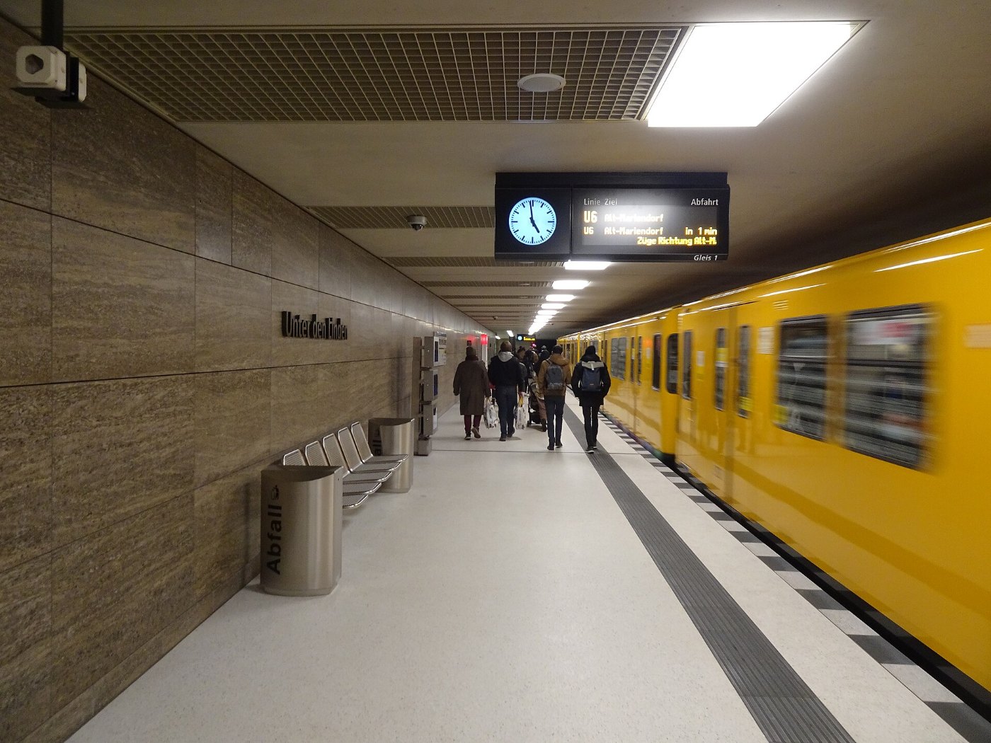 U Bahnhof Unter den Linden ()
