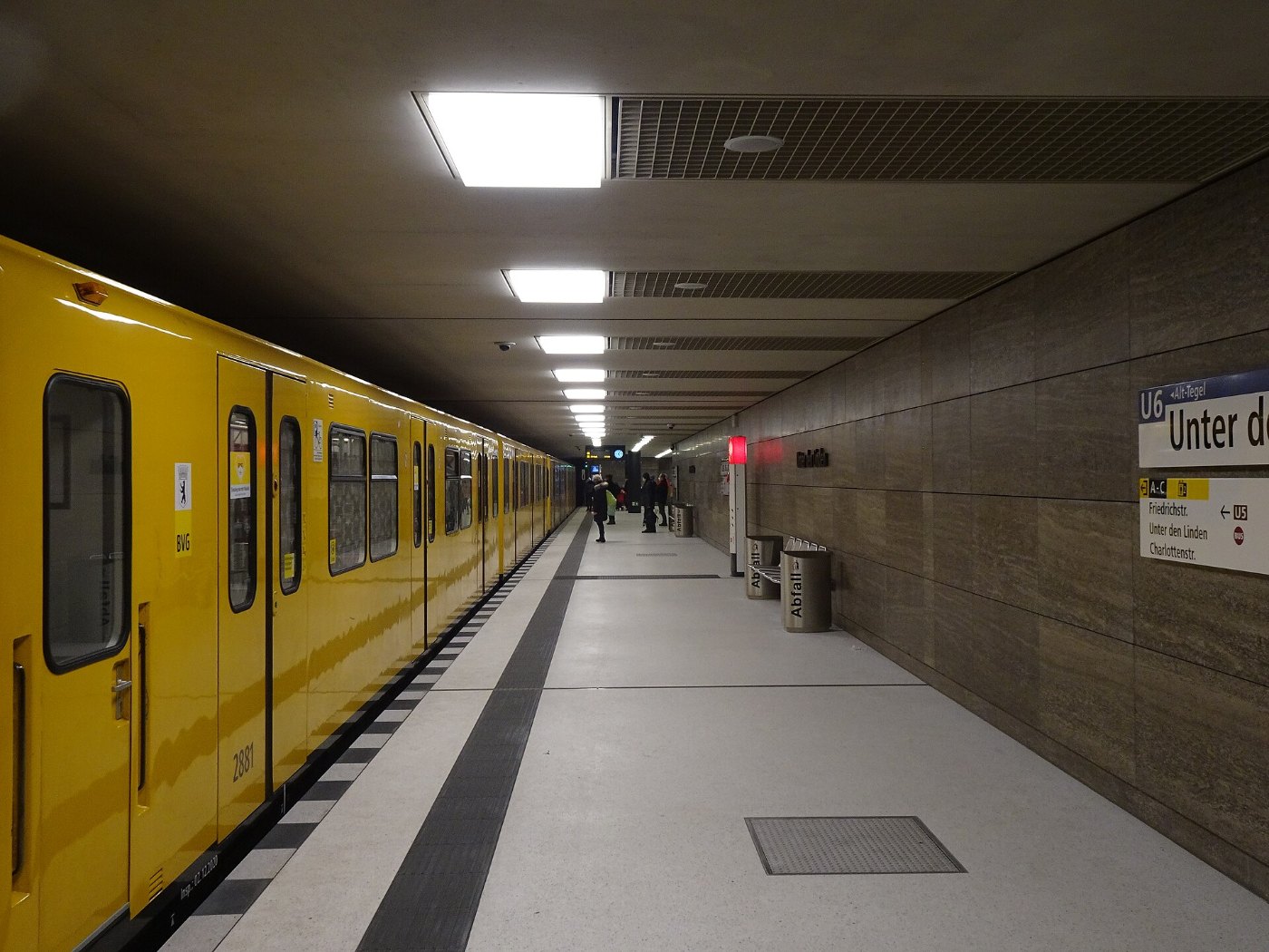 U Bahnhof Unter den Linden ()