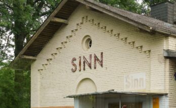 Sinn (Hessen) Bahnhof Bahnhofsgebäude Nordseite