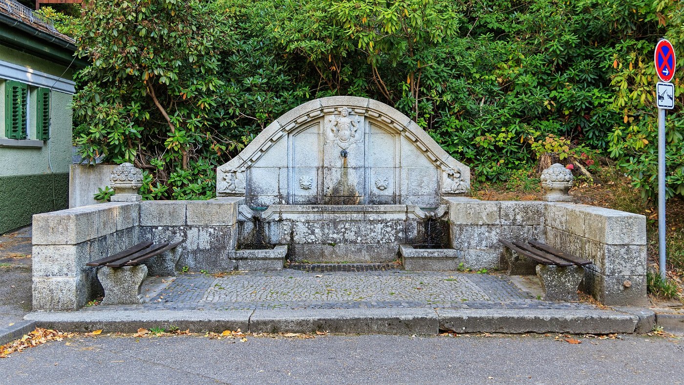 Baden Baden 10 2015 img12 Bahnhof Merkurwald