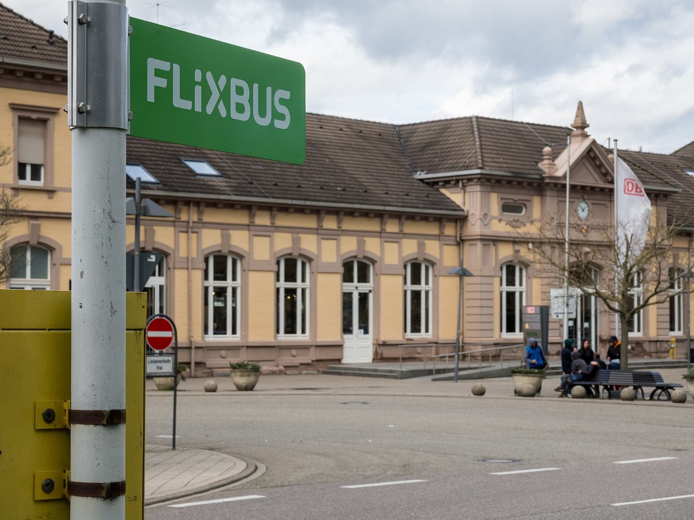 Flixbus Haltestelle und Bahnhof Baden Baden (2024)