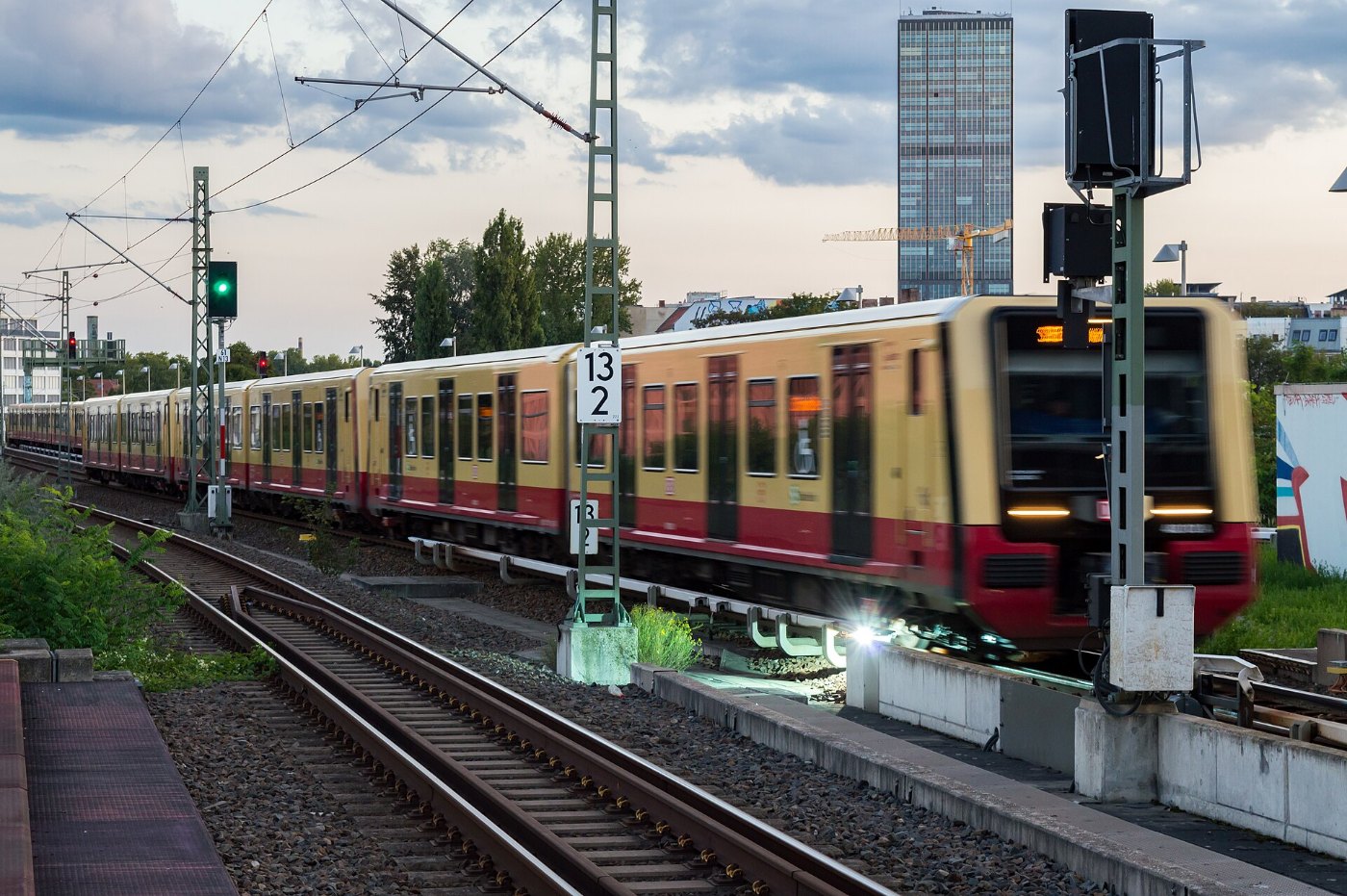 Berlin S Bahn Ostkreuz electrical spark
