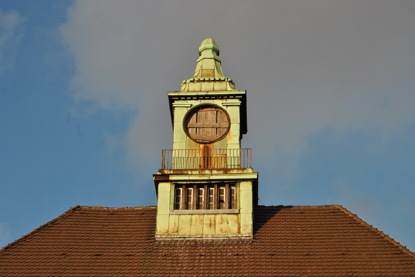 Duisburg, Hamborn, Bahnhof, 2012 11 CN 02