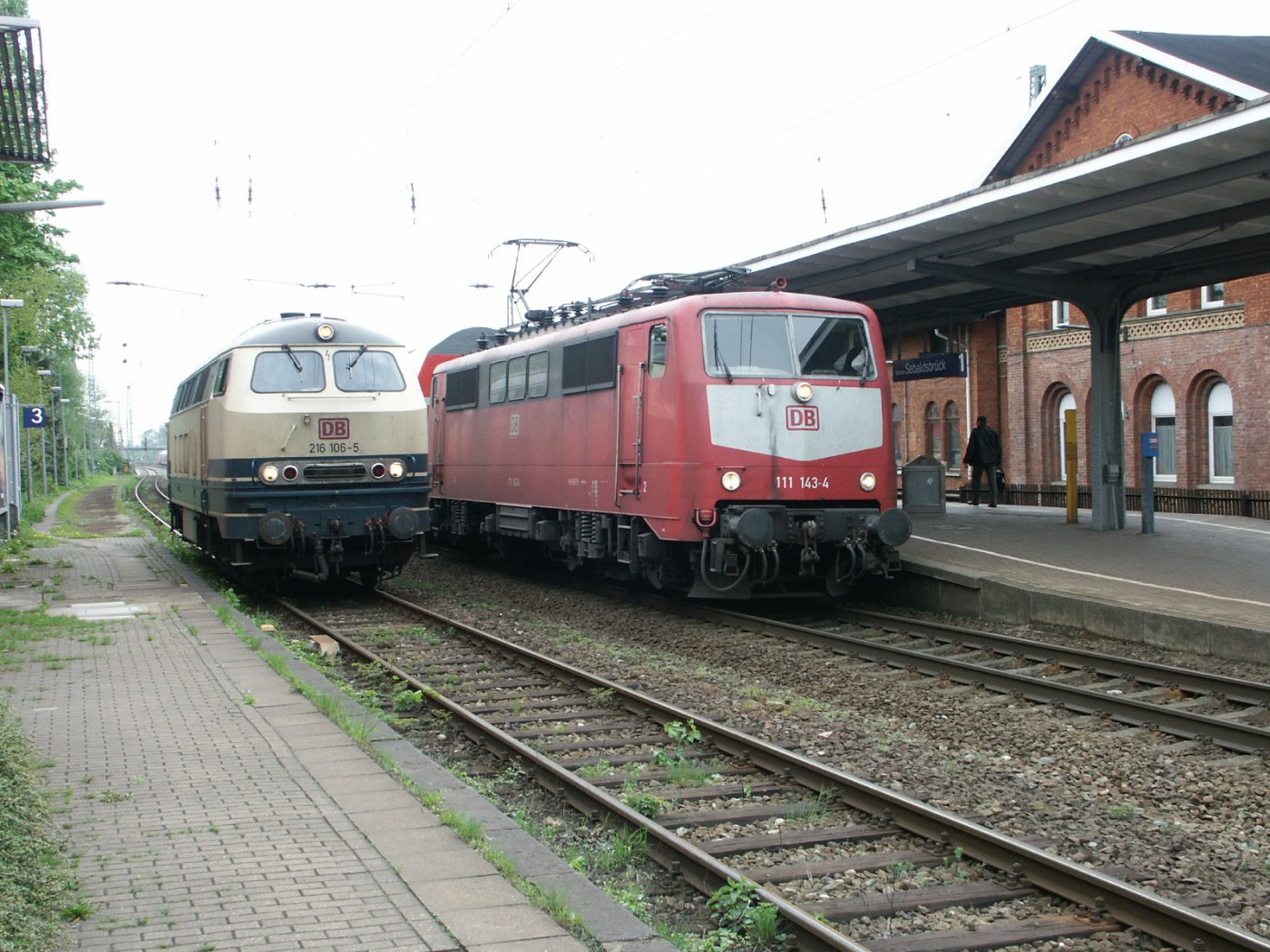 Baureihe 216 und 111 by Niederkasseler panoramio