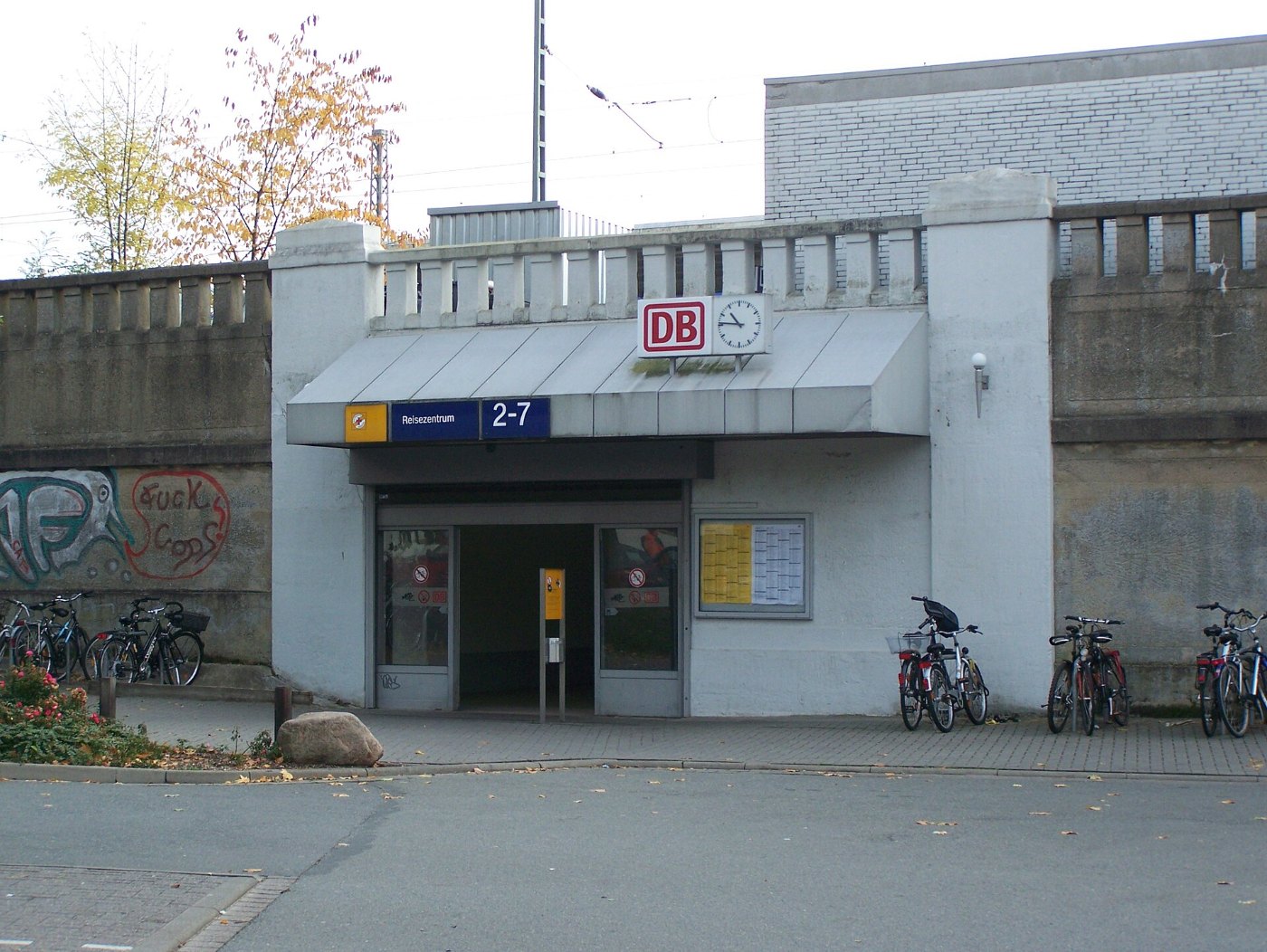 Eingang am Bahnhof Celle (01)