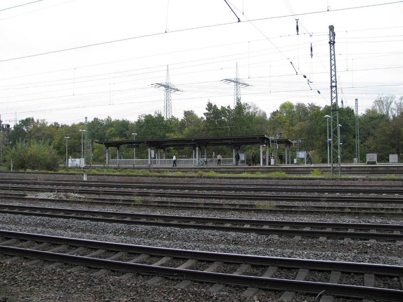 Bahnhof Wiesbaden Ost, 1, Biebrich, Wiesbaden