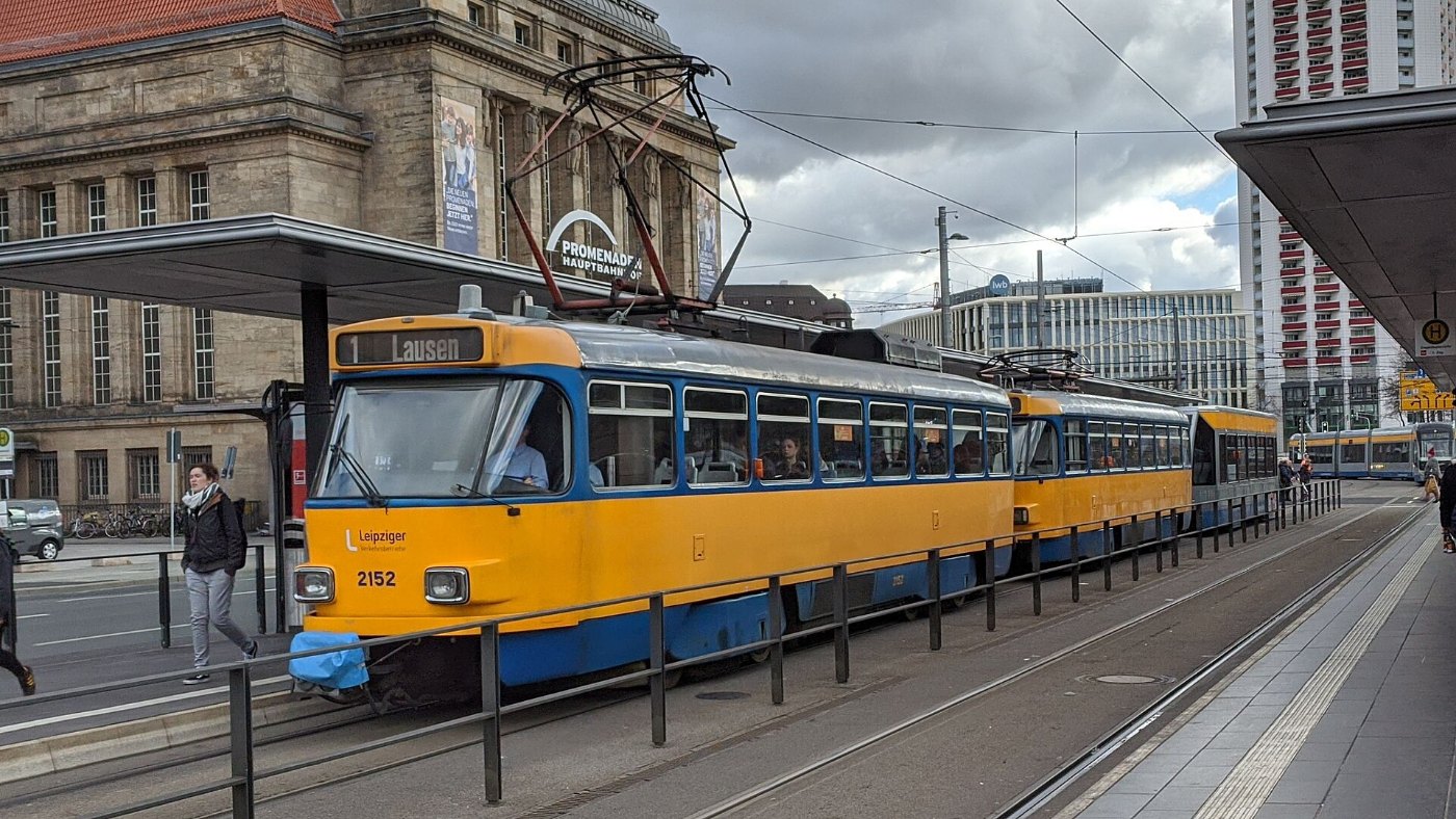 Straßenbahn Leipzig 1 2152 Hauptbahnhof