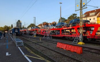 Deutschland BTE Autoreisezug Lörrach Güterbahnhof ARZ DDm Entladung Bahn