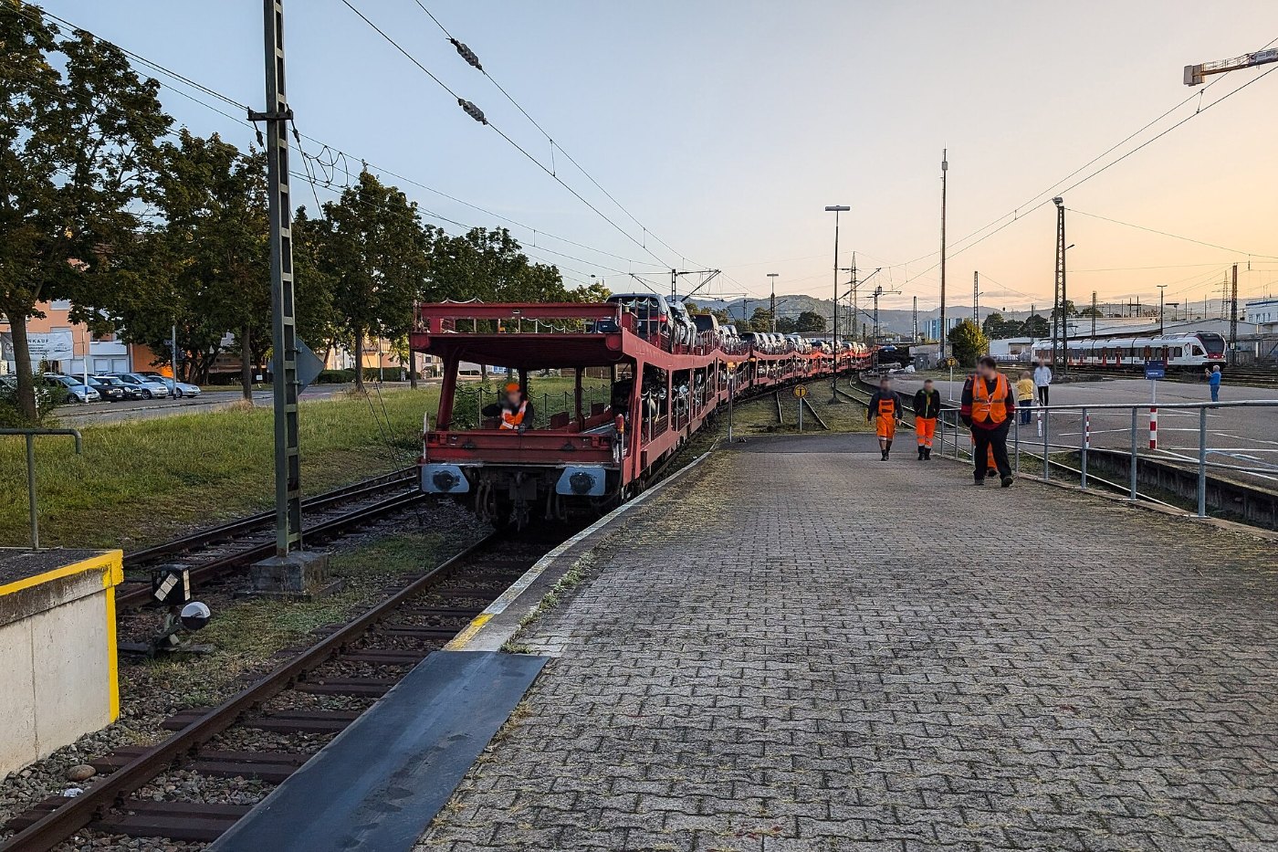 Deutschland BTE Autoreisezug Lörrach Güterbahnhof ARZ DDm Rangieren Luft