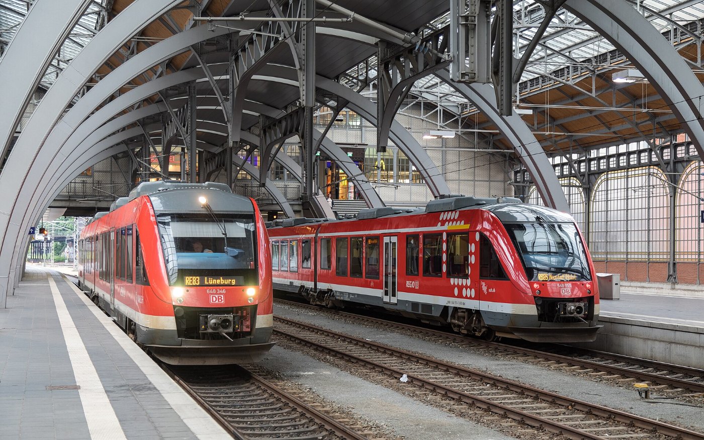 Triebzüge der DB BR 648 Im Hauptbahnhof Lübeck
