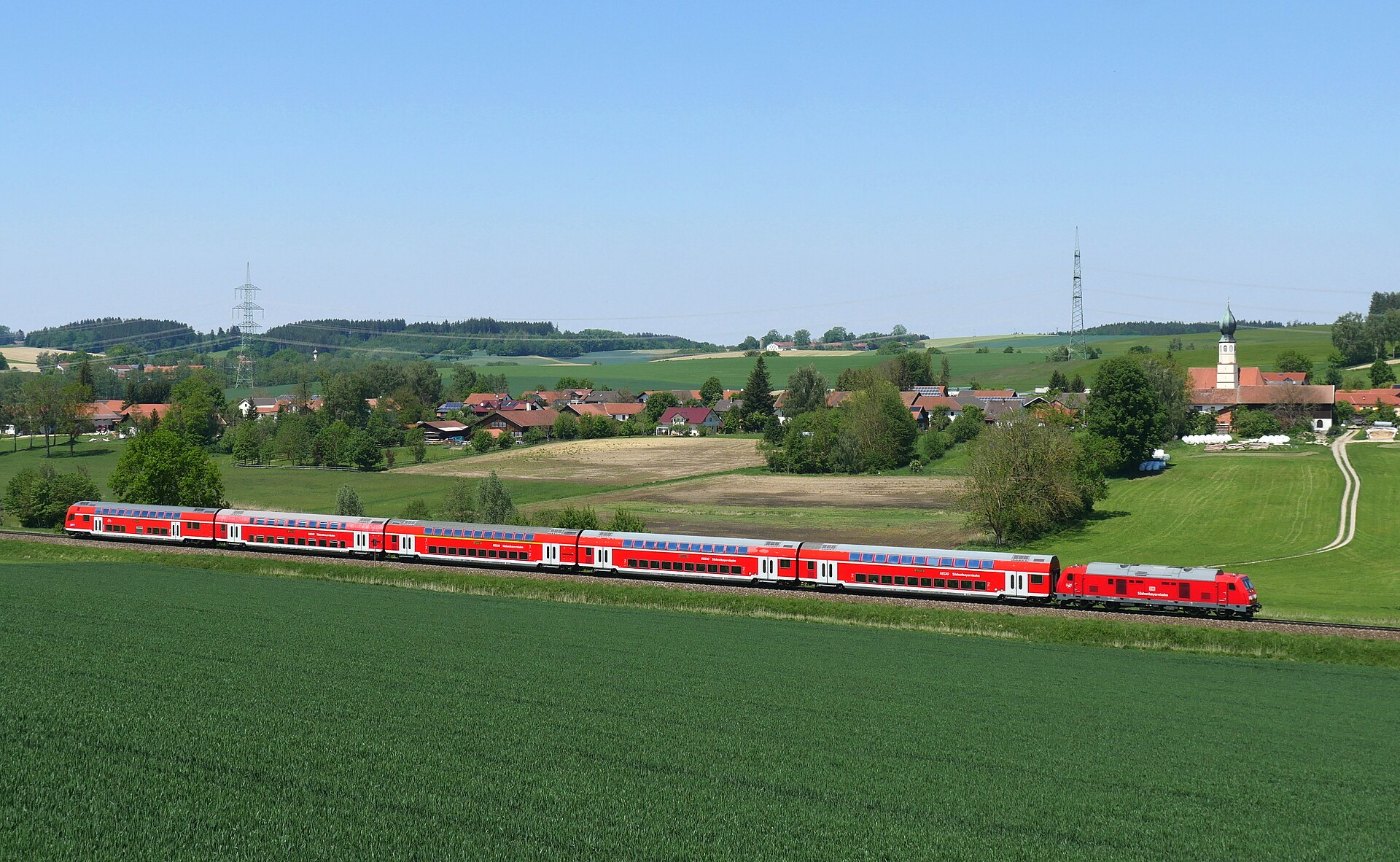 245 mit RB 27040 bei Niedergeislbach