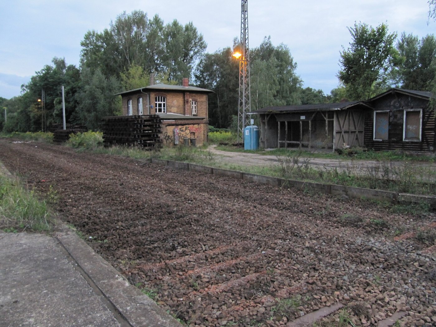 Bahnhof Dessau Wallwitzhafen 2010