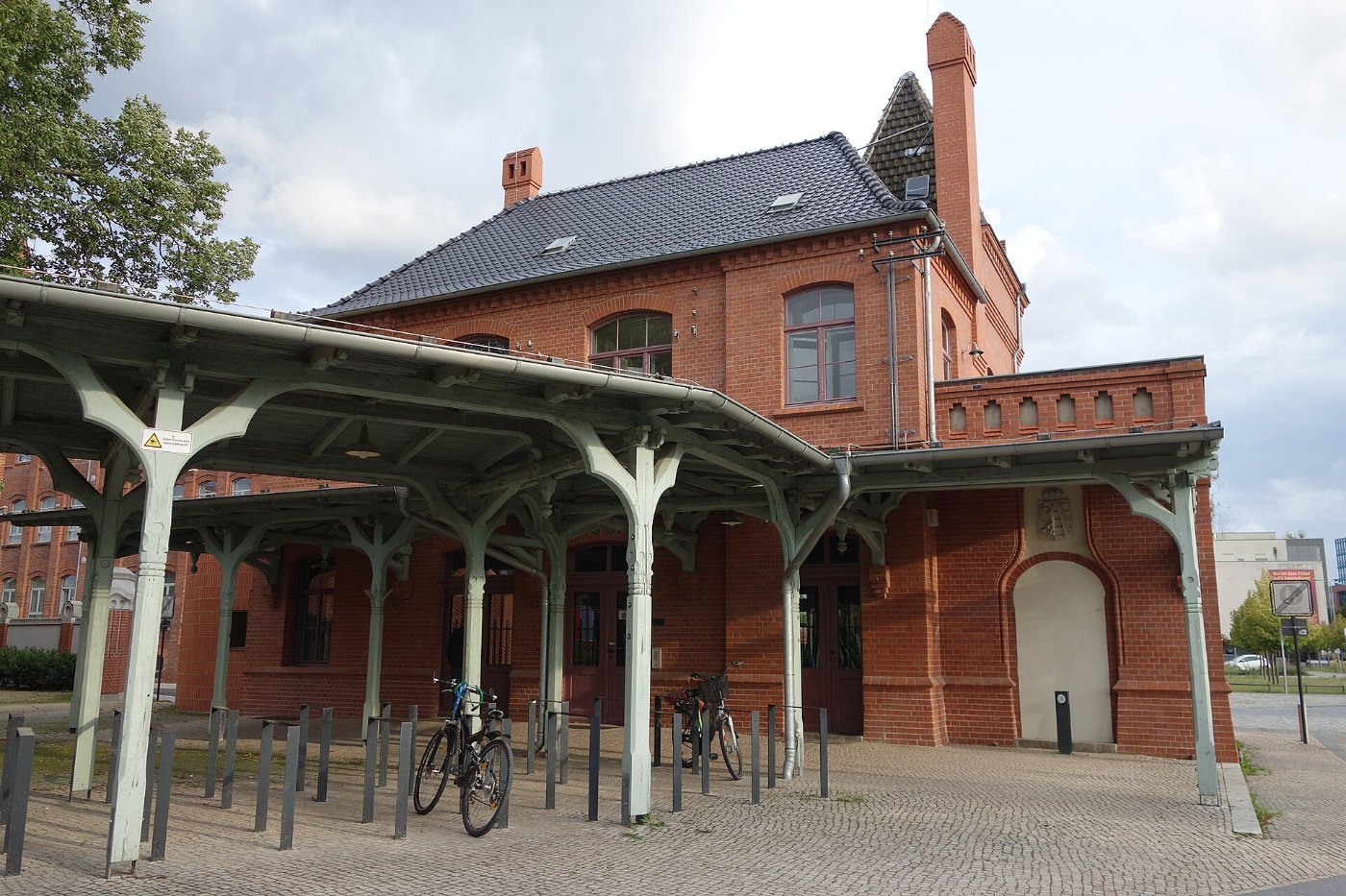 Dessau Wörlitzer Bahnhof, Empfangsgebäude (2)