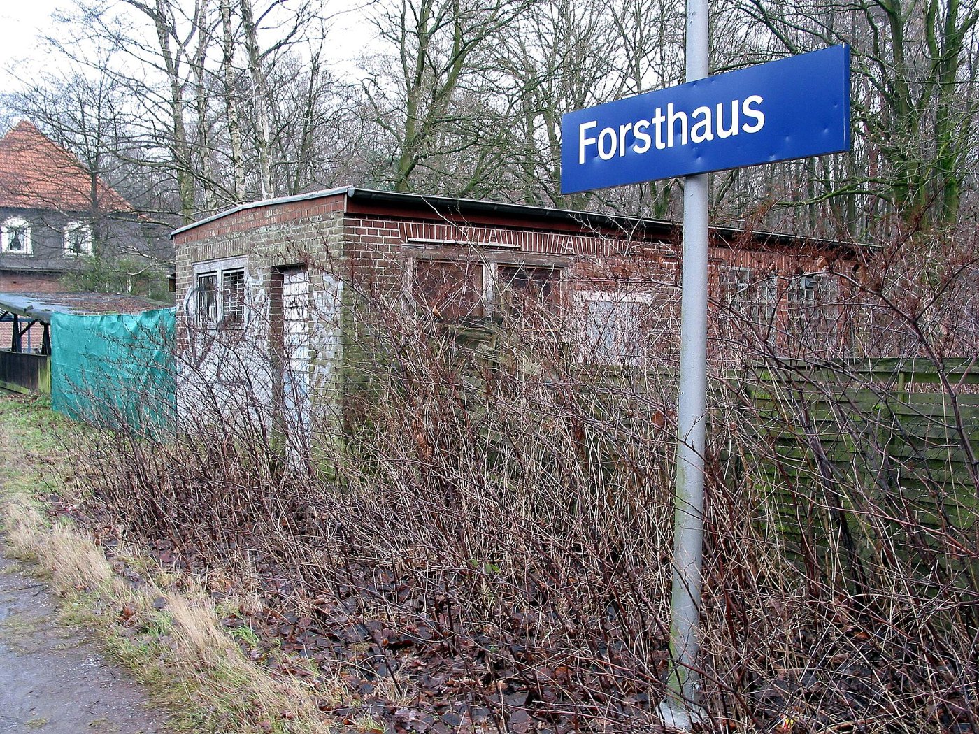 2003 12 31 Bahnhof Krefeld Forsthaus (1)
