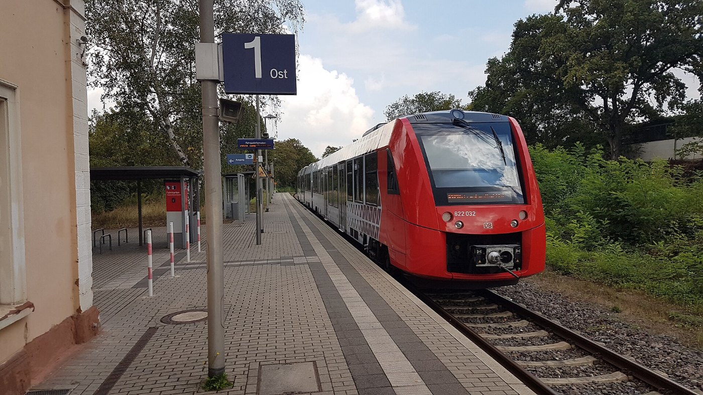 DB Baureihe 622 Bahnhof Eisenberg Pfalz