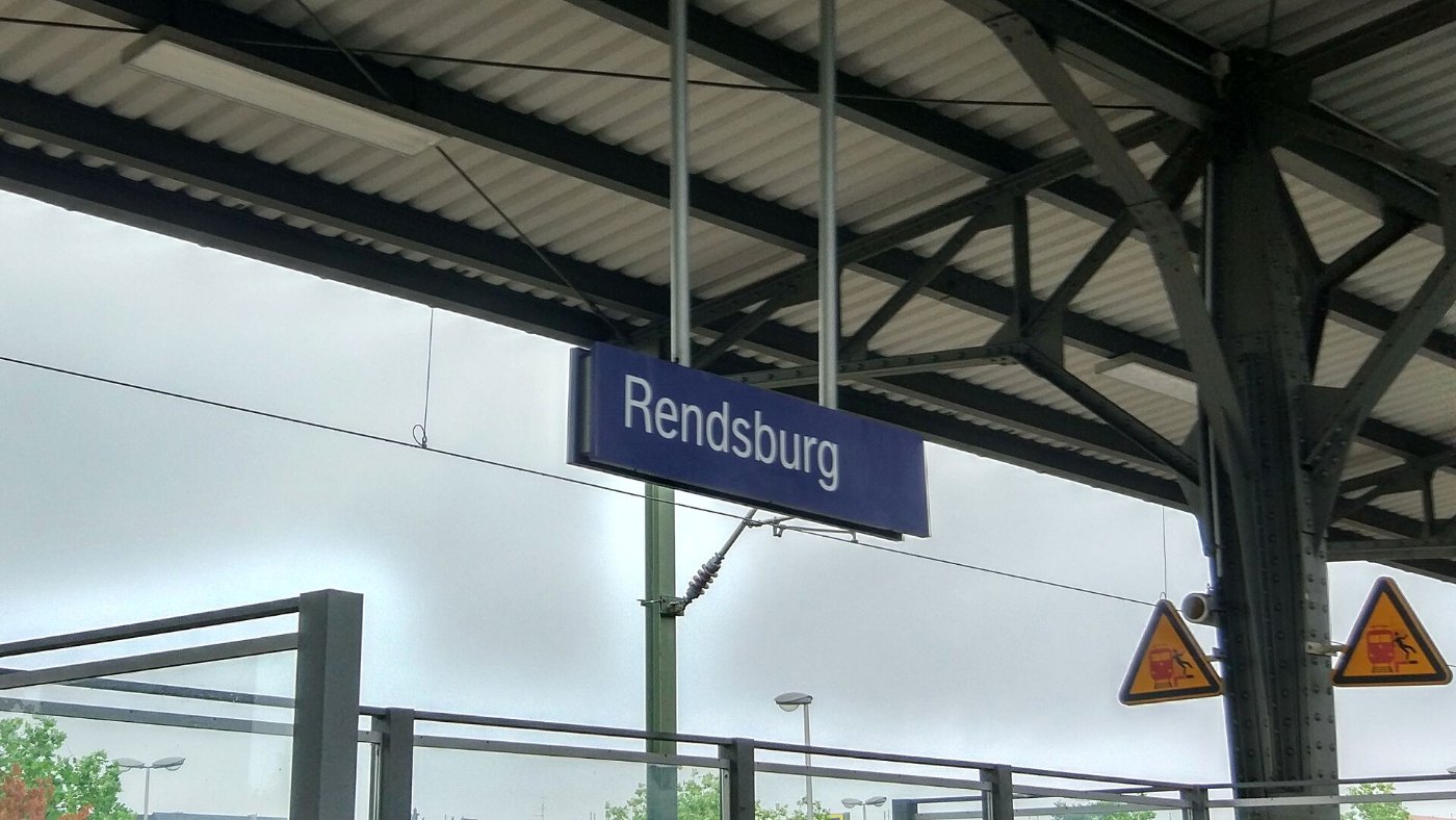 Bahnhofsschild Rendsburg