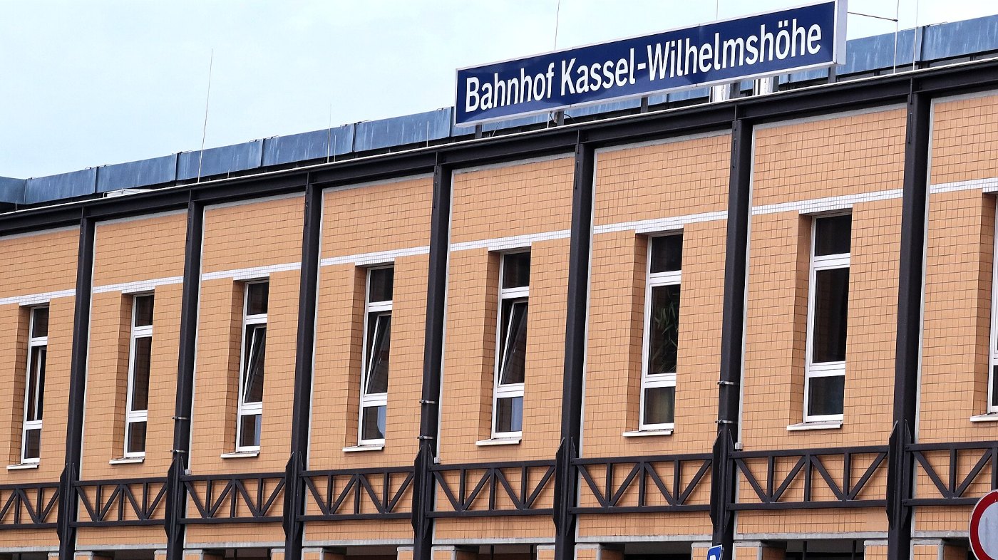 Bahnhof Wilhelmshöhe 12