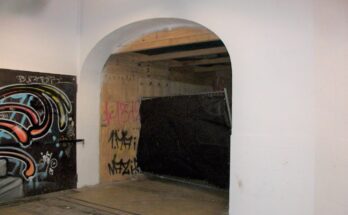 Bahnhof Chemnitz Süd, stillgelegter Eingang Gleise 3 und 4 (Bahnstrecke