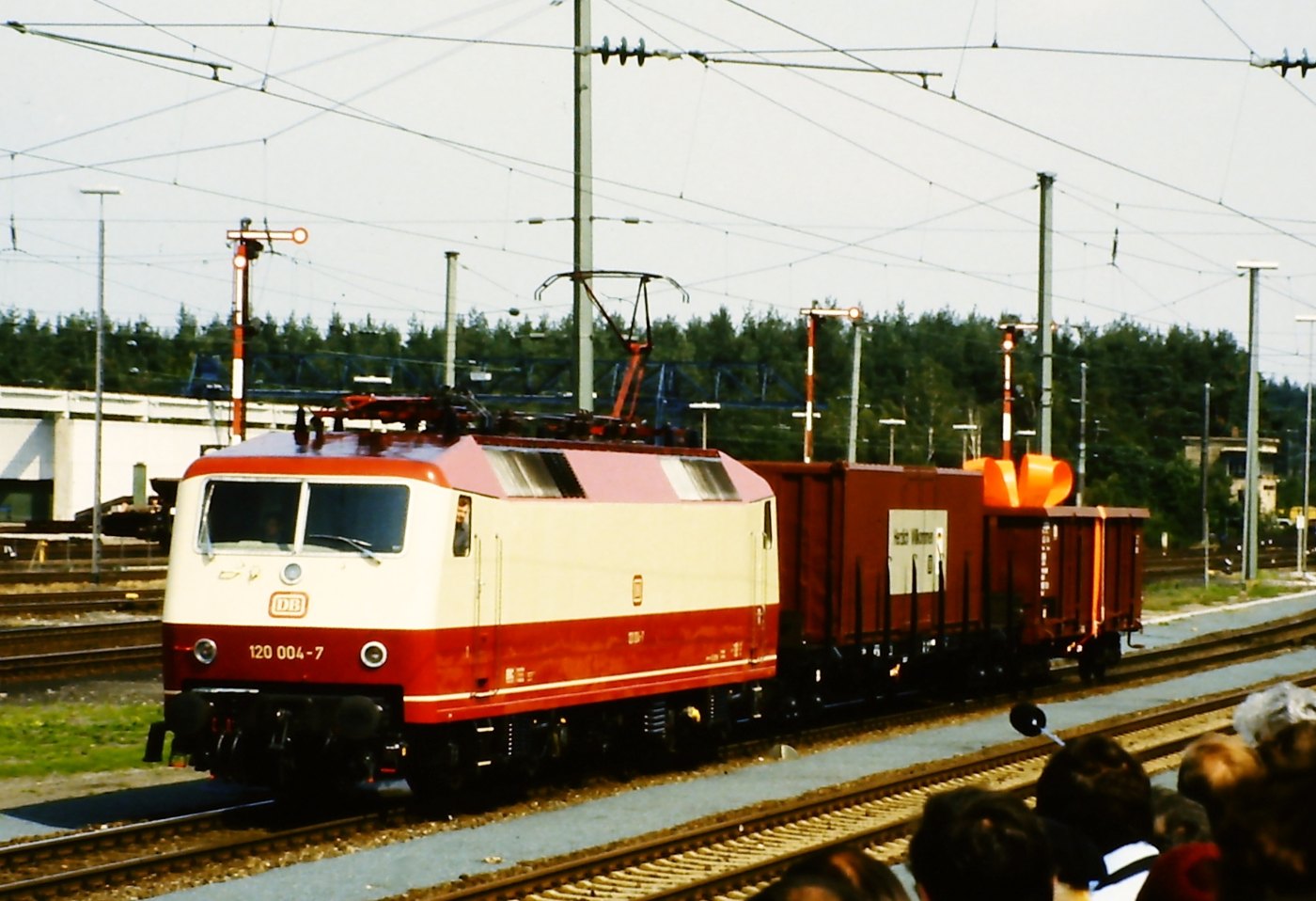 DB 120 004