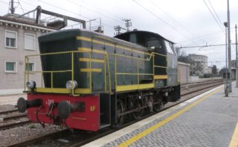 Ferrovie dello Stato Class 245 No 245 2176 ()