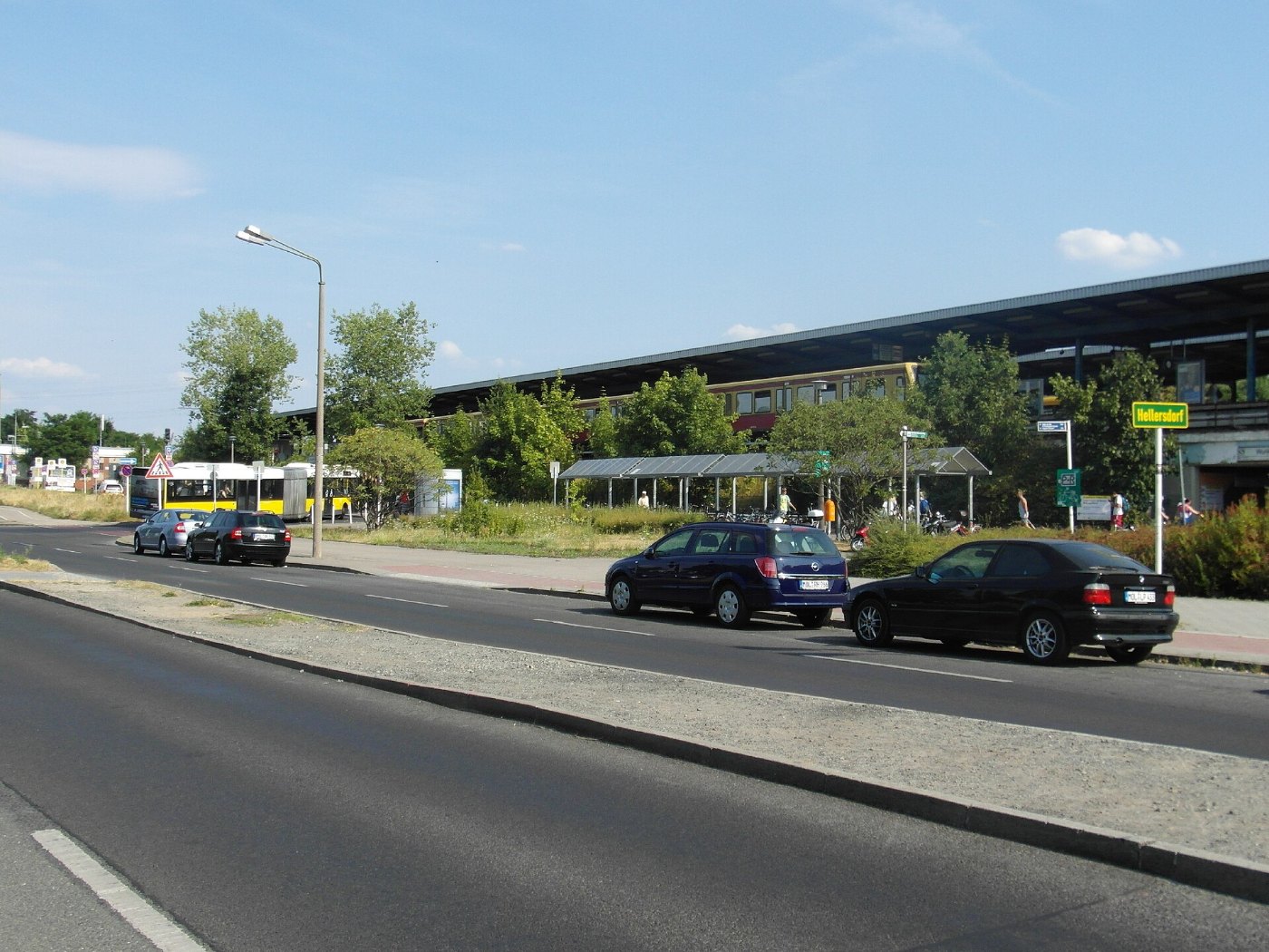 Berlin S und U Bahnhof Wuhletal ()