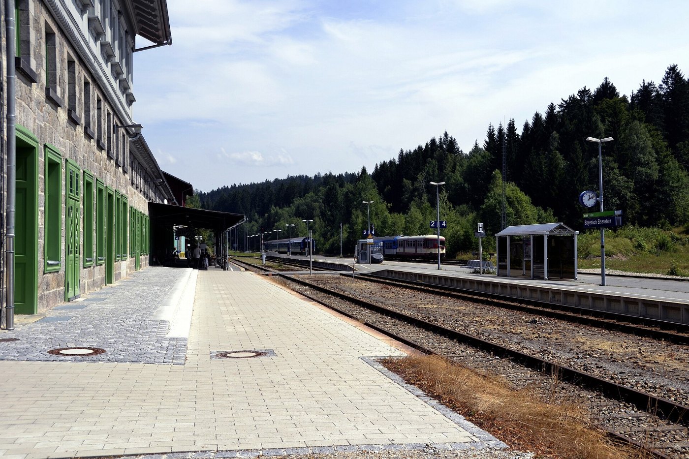 Bahnhof Bayerisch Eisenstein und Železná Ruda Alžbětín