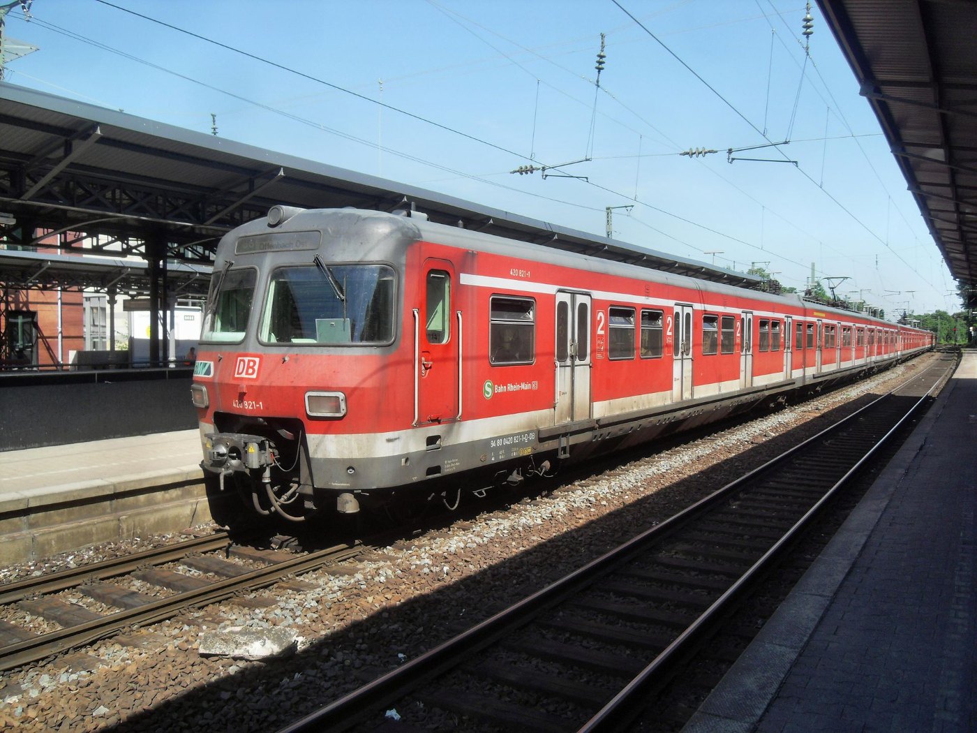 Mainz Römisches Theater Bahnhof auf Bahnsteig zu Gleis 4 Richtung Worms 