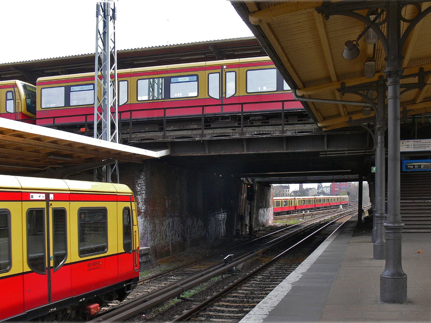 S Bahnsteig Ostkreuz 2006