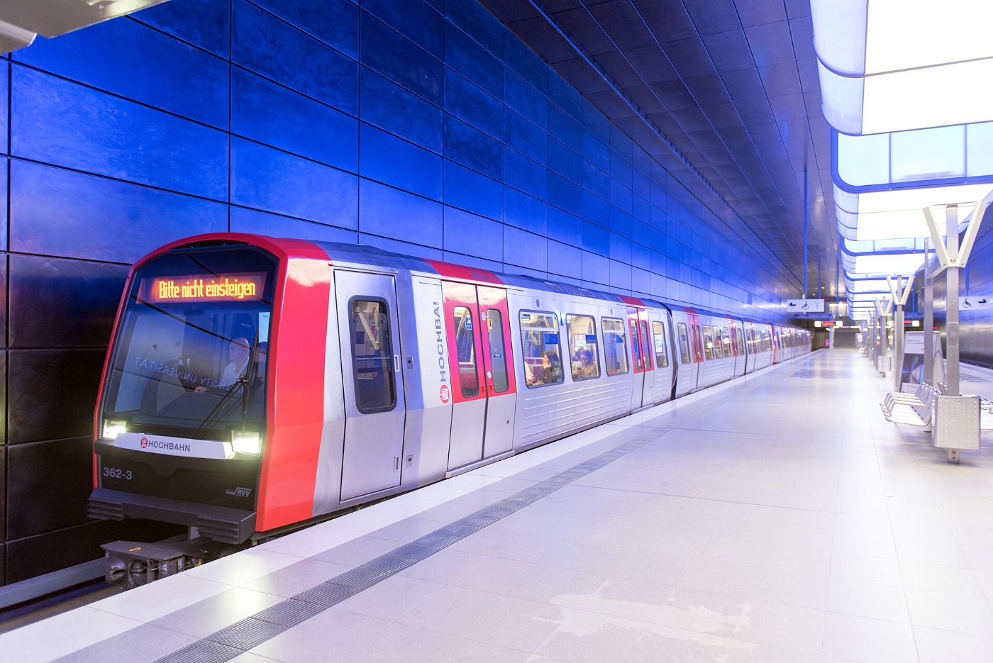 U Bahnhof HafenCity Universität Bahnsteig 2 02
