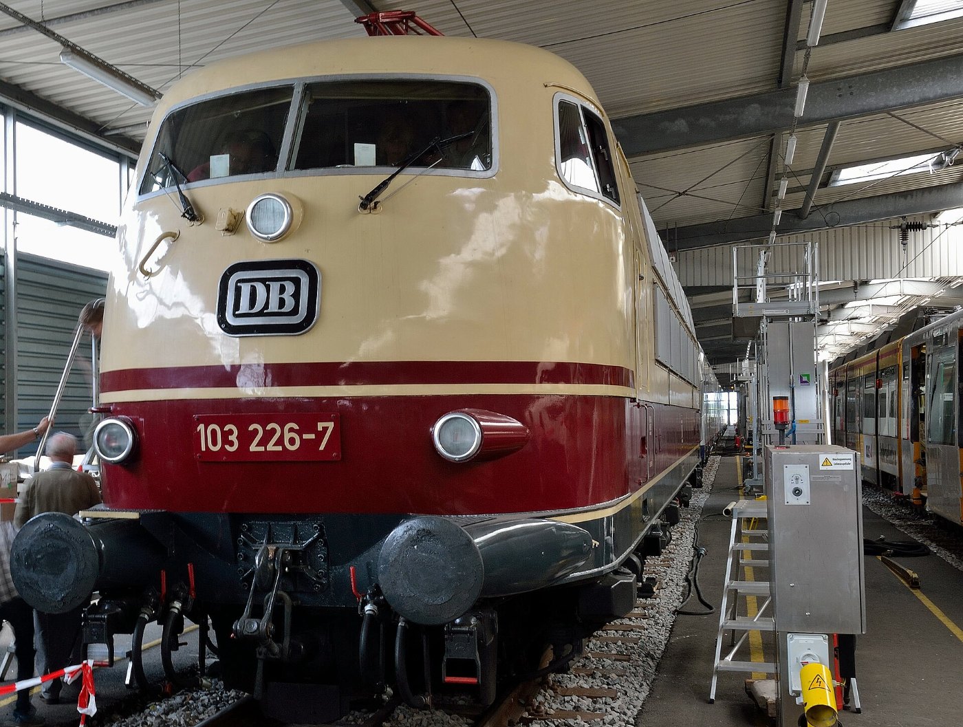 DB 103 226 7