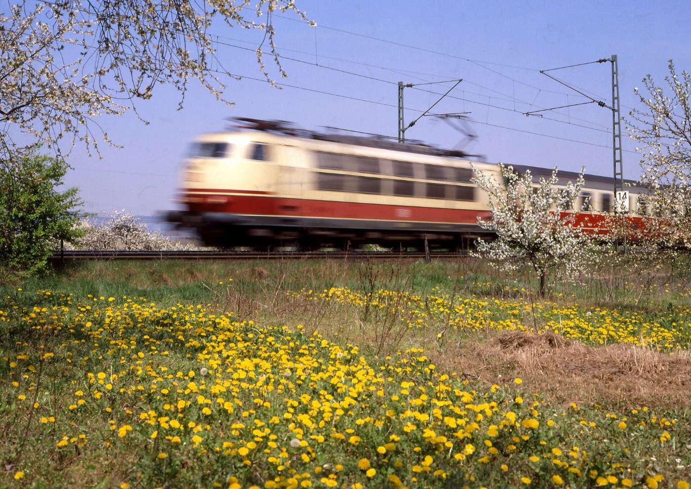 103 mit IC 602 bei Ingelheim