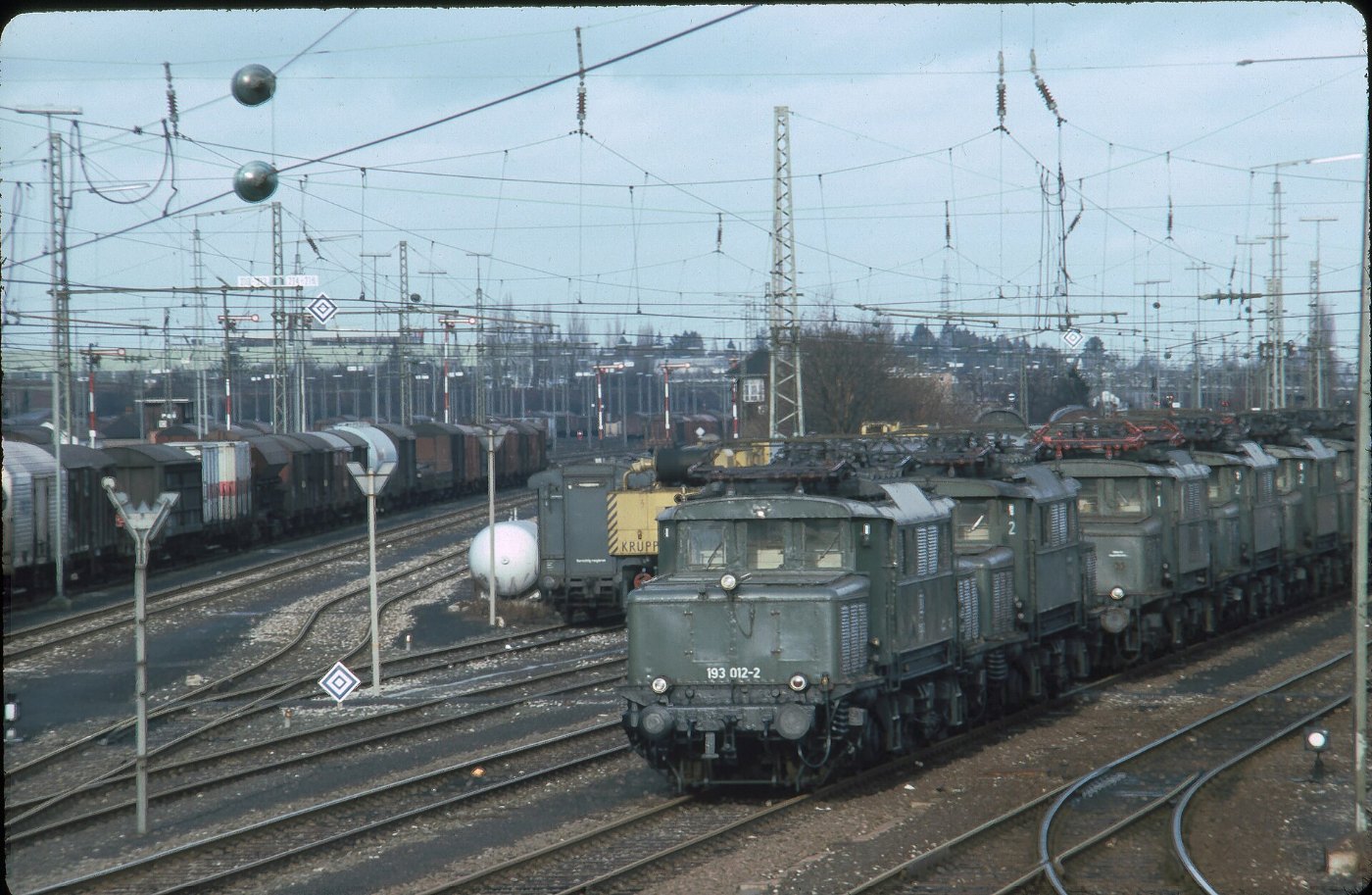 Kornwestheim Südwest Gleis P 2 Lok 193 012 Bauzug Lok Baureihe 193 LABW