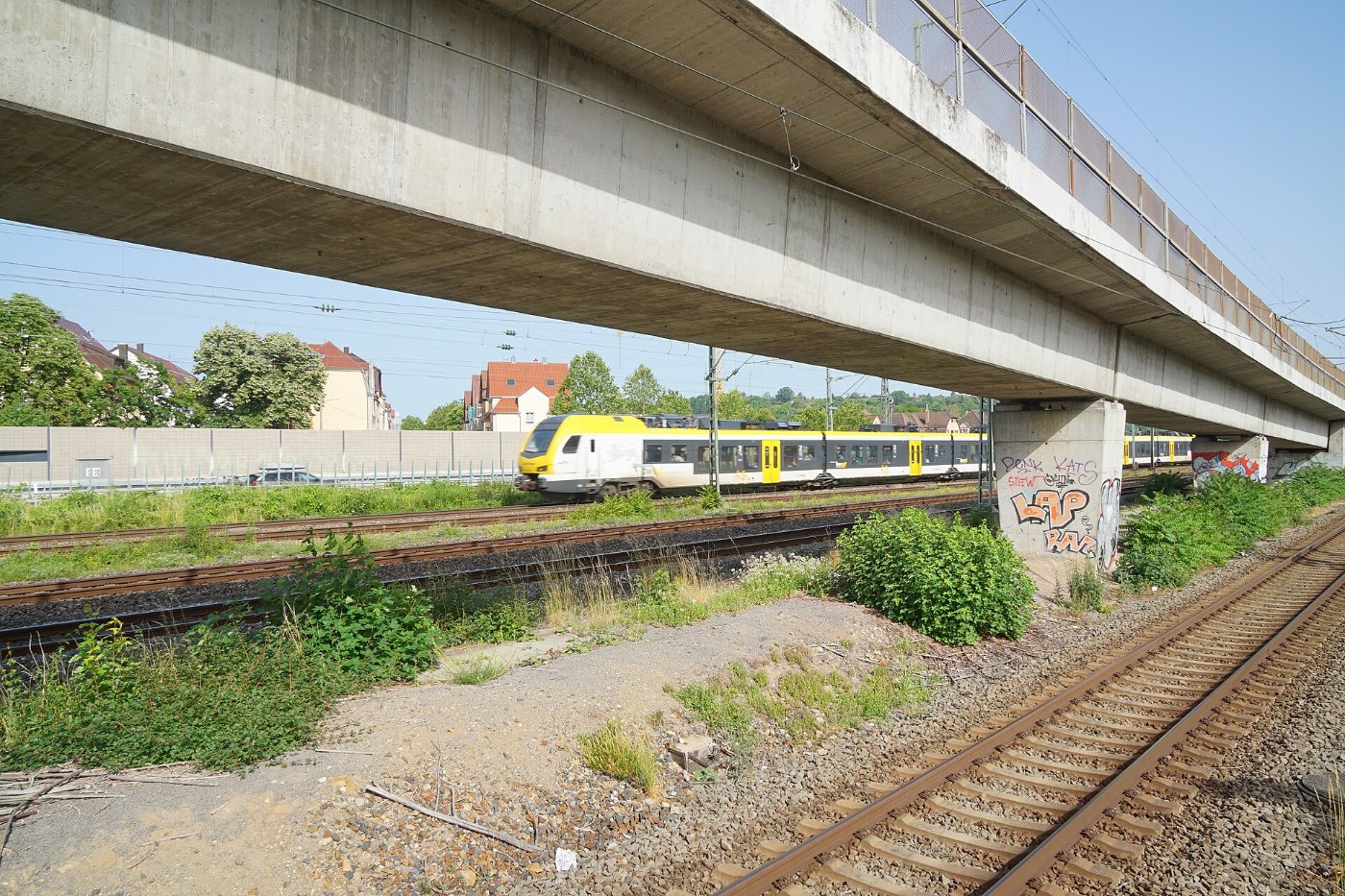 Bahnhof Stuttgart Zuffenhausen 03