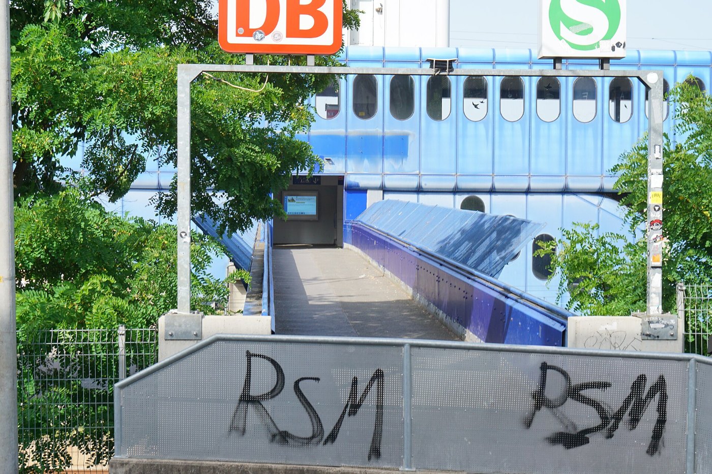 Bahnhof Stuttgart Zuffenhausen 24