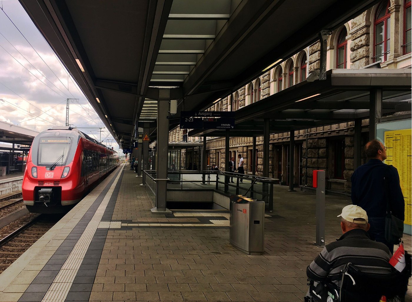 Nürnberg Hbf Gleis 1 S Bahn