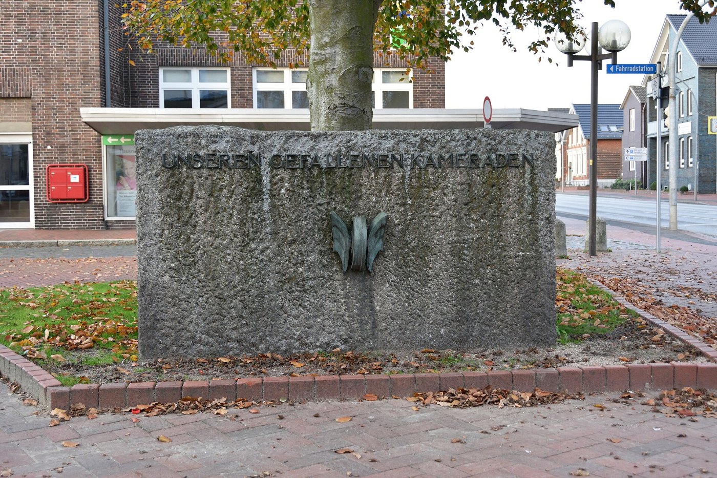 Schleswig Holstein, Itzehoe, Ehrenmal der Eisenbahner NIK 0741