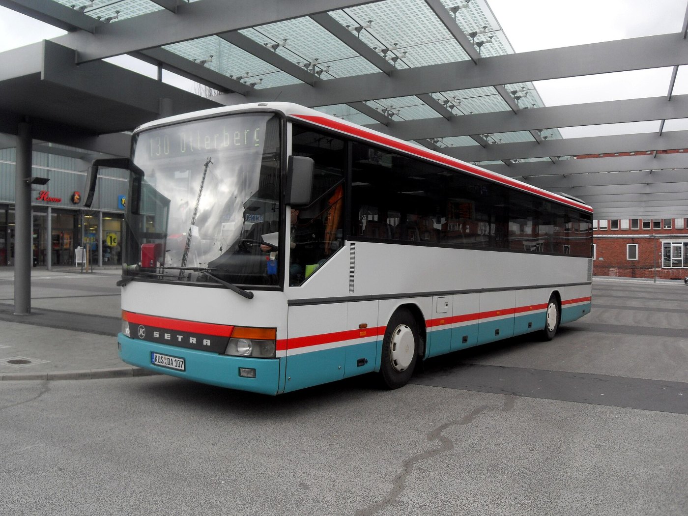 Kaiserslauterner Busbahnhof Richtung Nord (Koblenz) (Bus Setra KUS DA 10