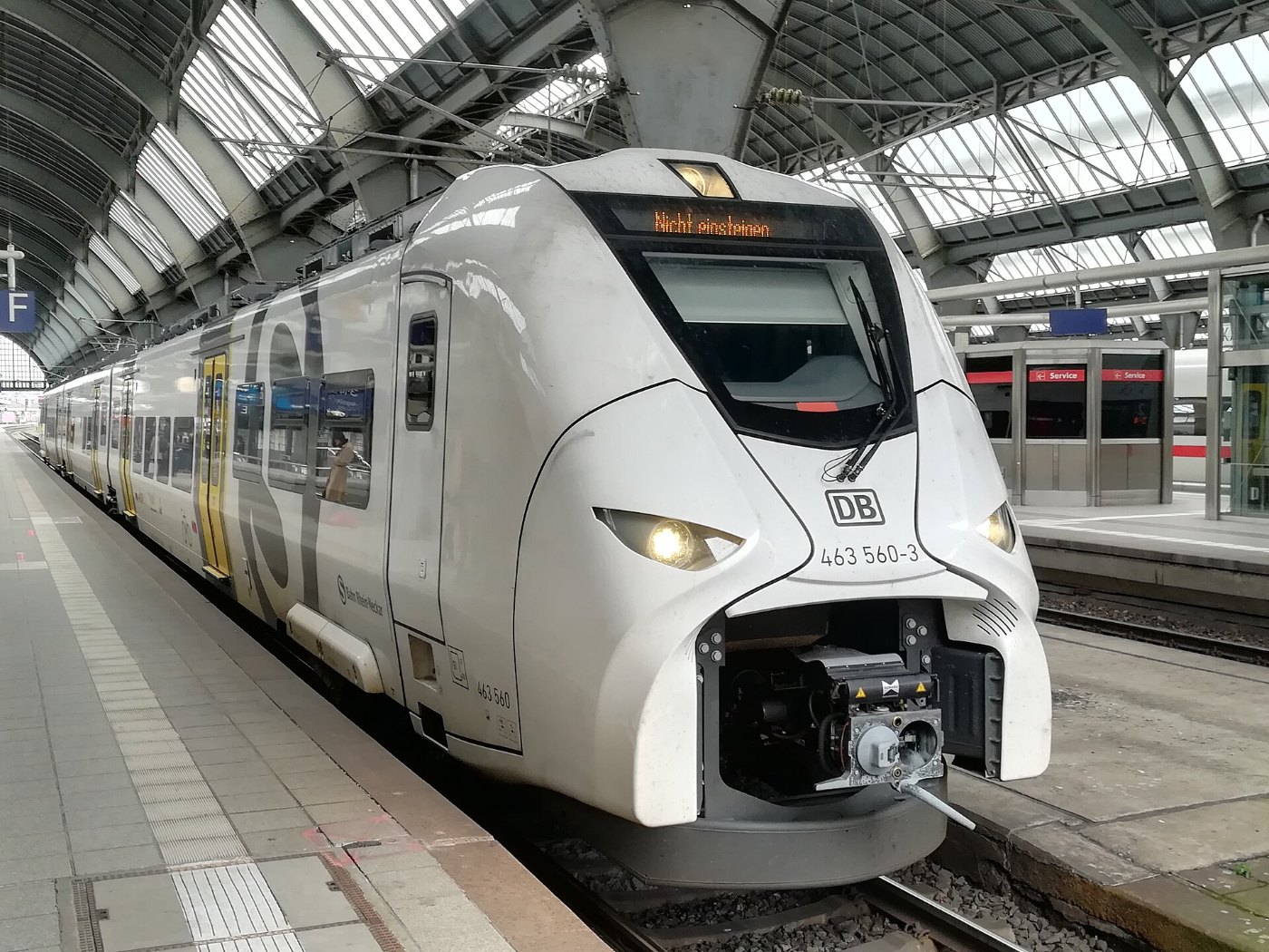 Karlsruhe Hauptbahnhof S9 DB