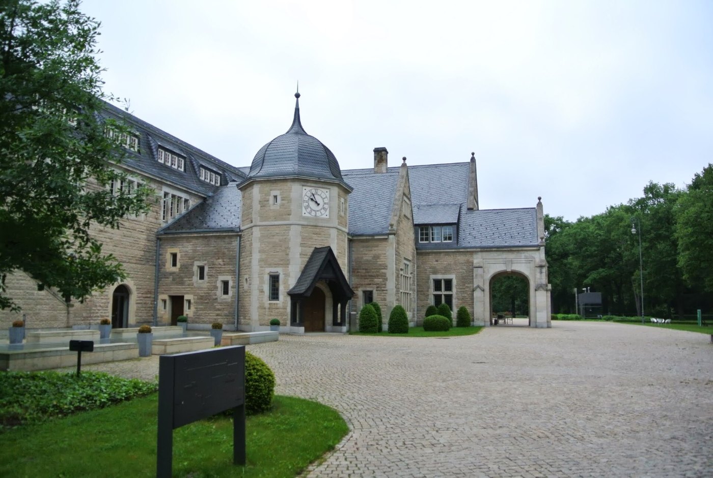 Potsdam, Eingangsportal Kaiserbahnhof panoramio