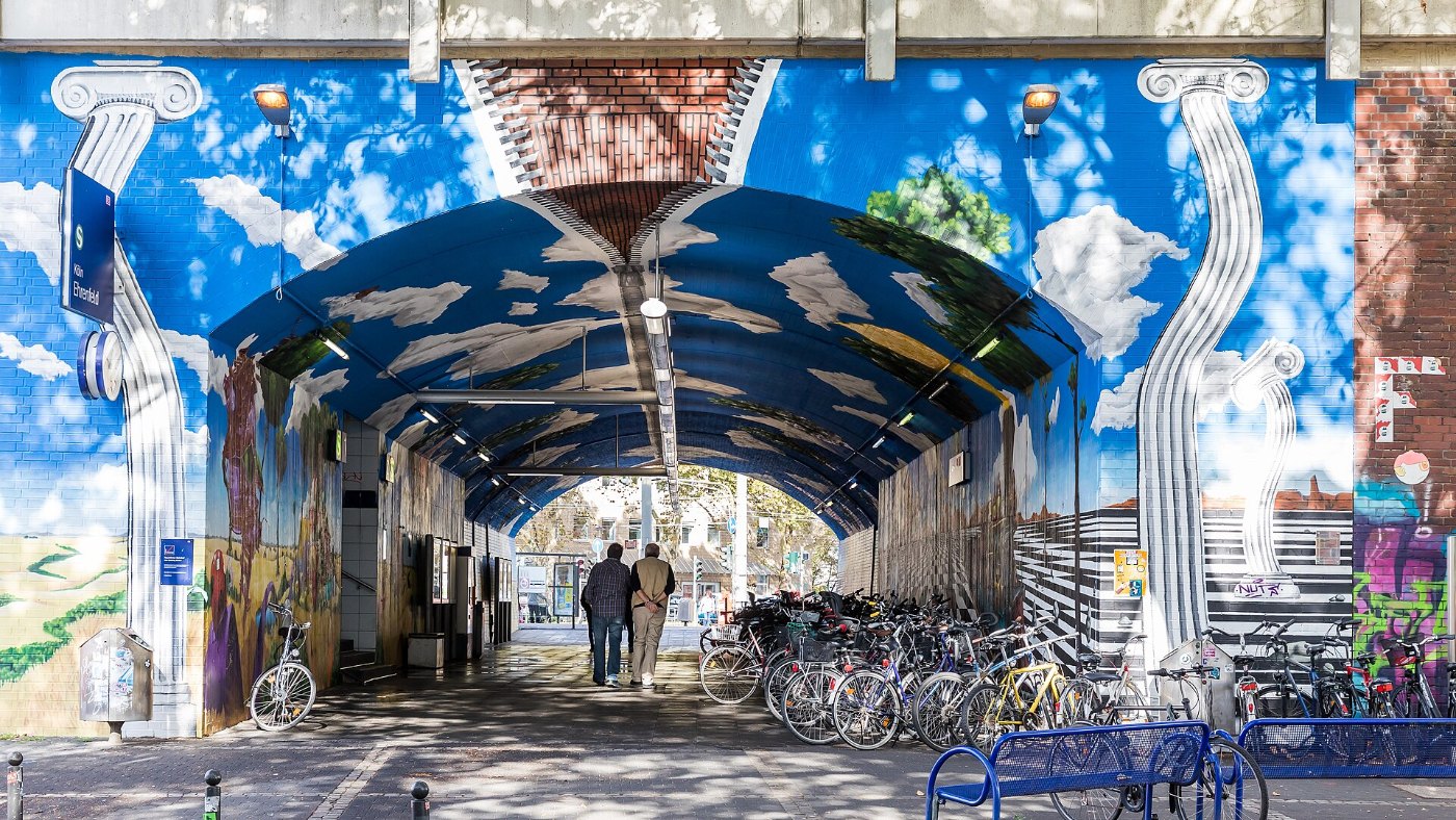 Östliche Fußgängerunterführung Bahnhof Köln Ehrenfeld, Ehrenfeldgürtel 8