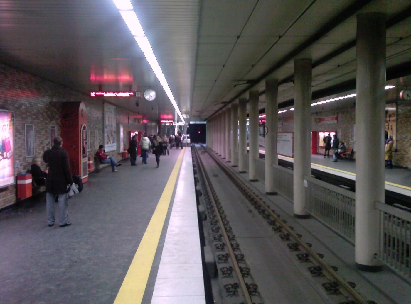 U Bahnhof Hansaring 02