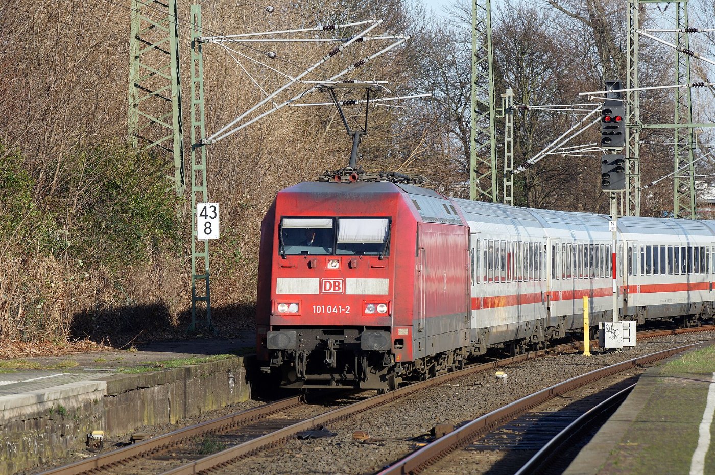 101 041 2 Köln Mülheim 2015 12 28 02