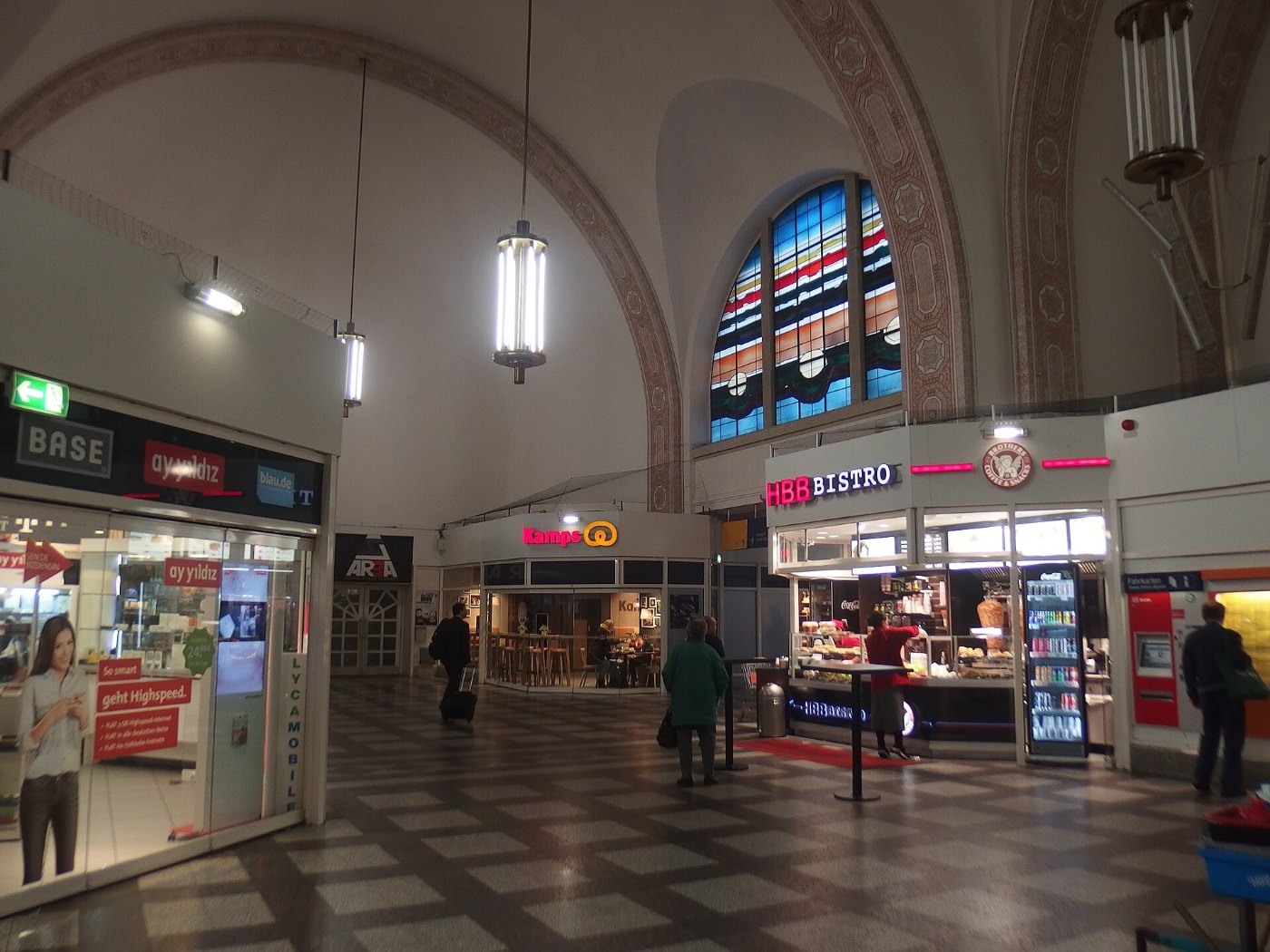 Krefeld Hauptbahnhof, Halle (2)