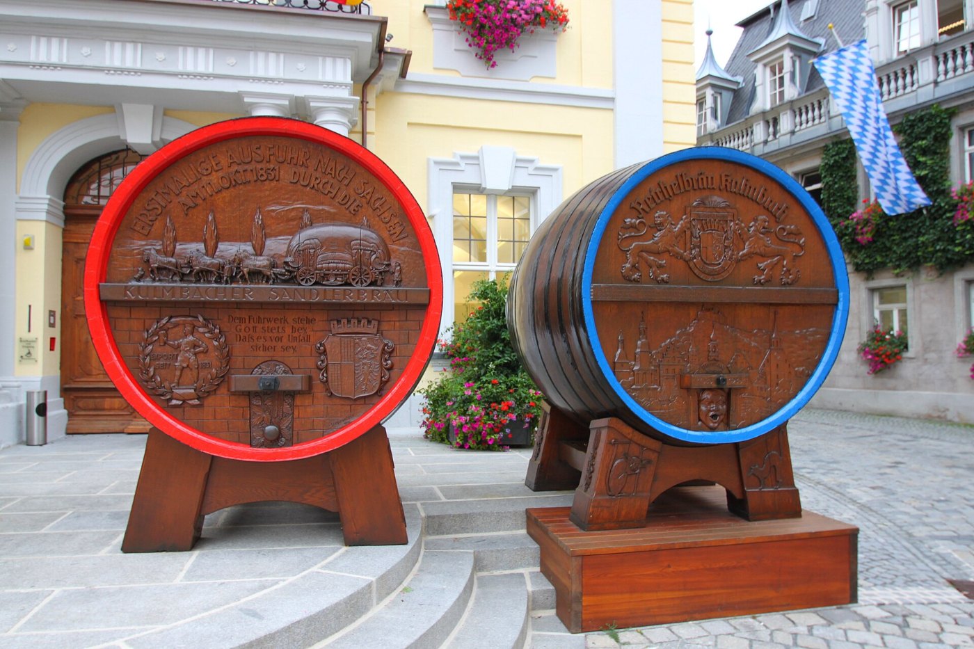 Kulmbach Rathaus Fässer (3)